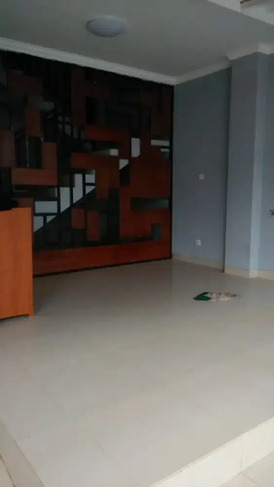 Rumah Kost Terawat Aktif
Lokasi Strategis Akses Jalan 2 Mobil, Kota