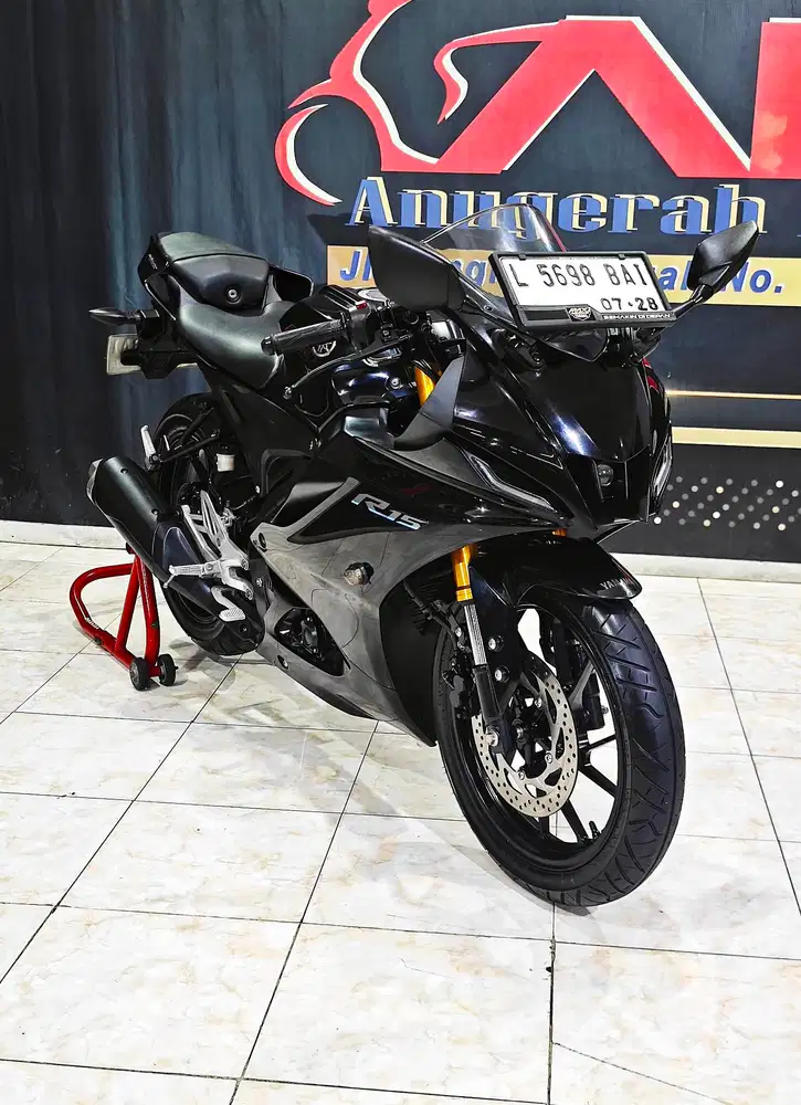 R15 V4 connected 2023 Black glossy supermewah. Anugerah motor rungkut
