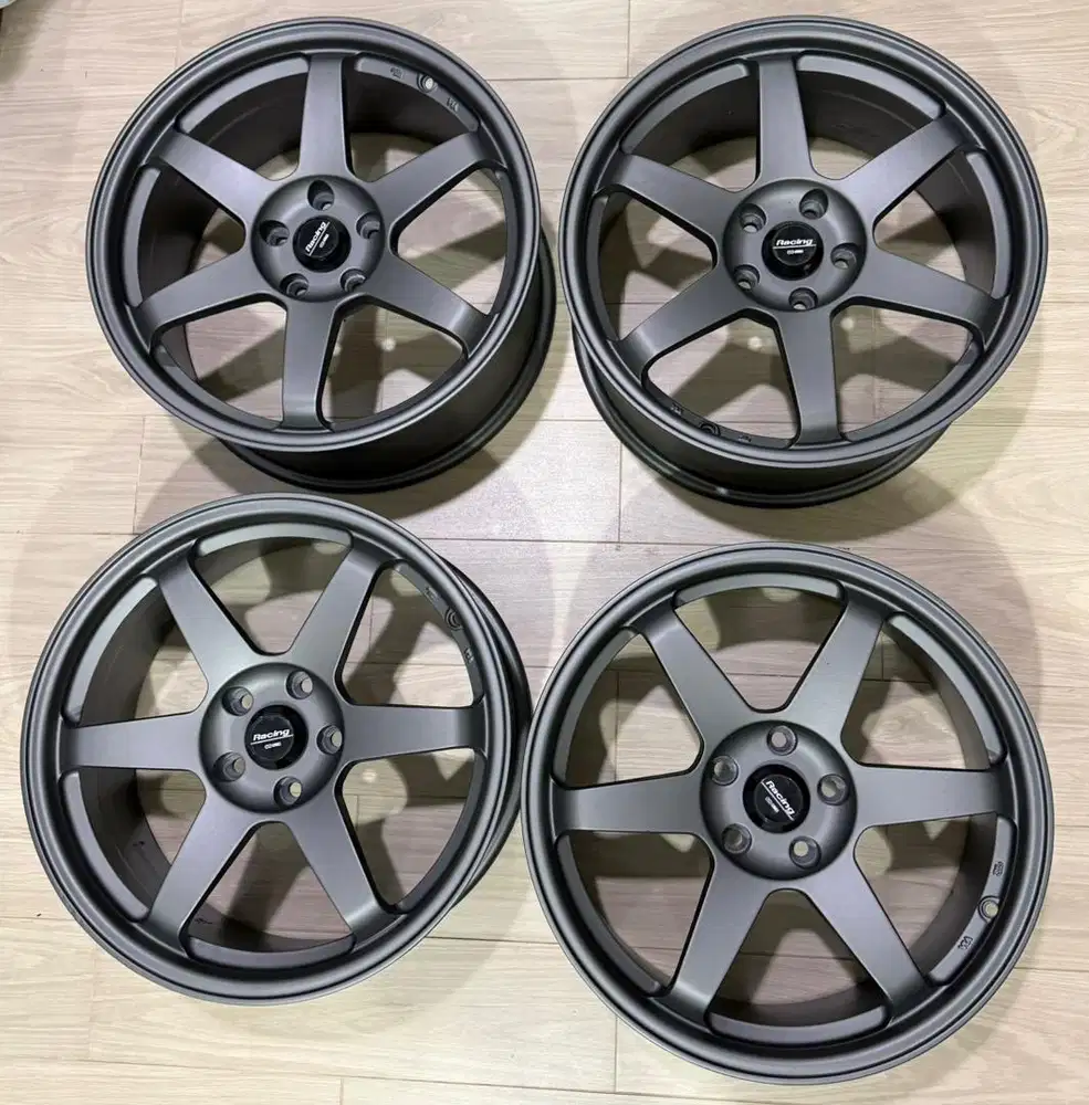 TE37 18x8 PCD 5x114 ET 35 JF Luxury