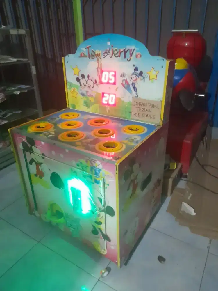 Mainan anak pukul tikus