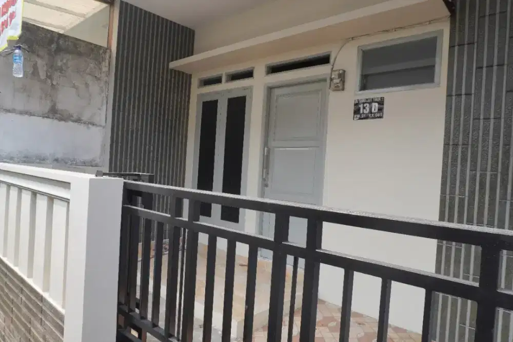 DIJUAL RUMAH BARU 3 LANTAI DEKAT DENGAN MALL KALIBATA