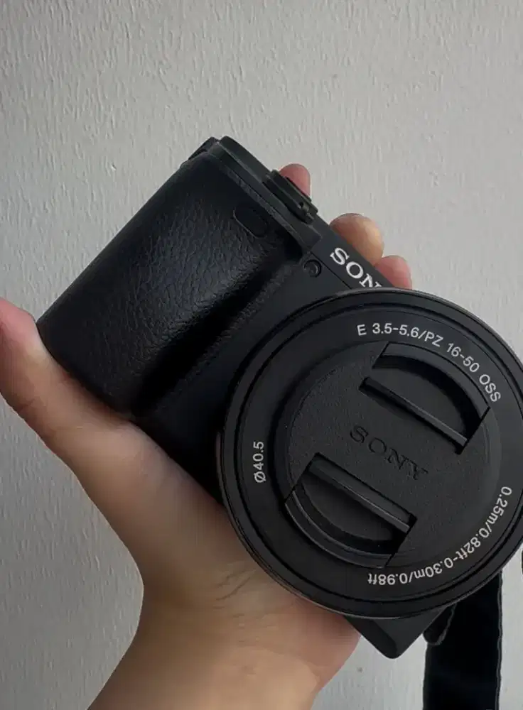 SONY A6400 PLUS LENSA KIT STANDARD