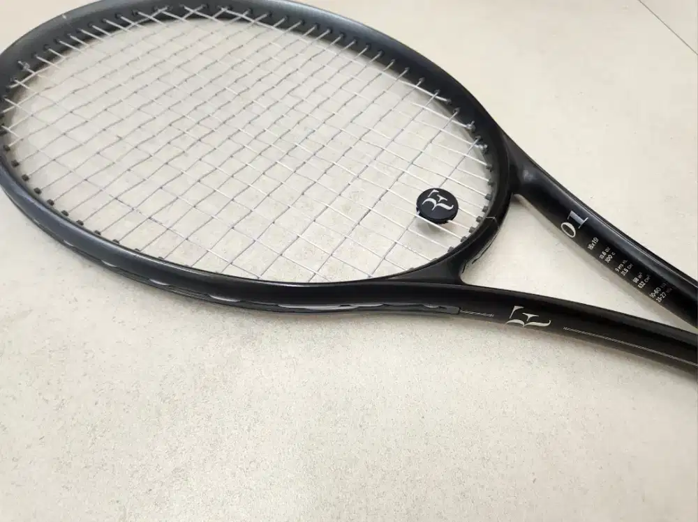 Istimewa Wilson RF01 300g | Preloved ORI (Raket Tennis/ Raket Tenis)