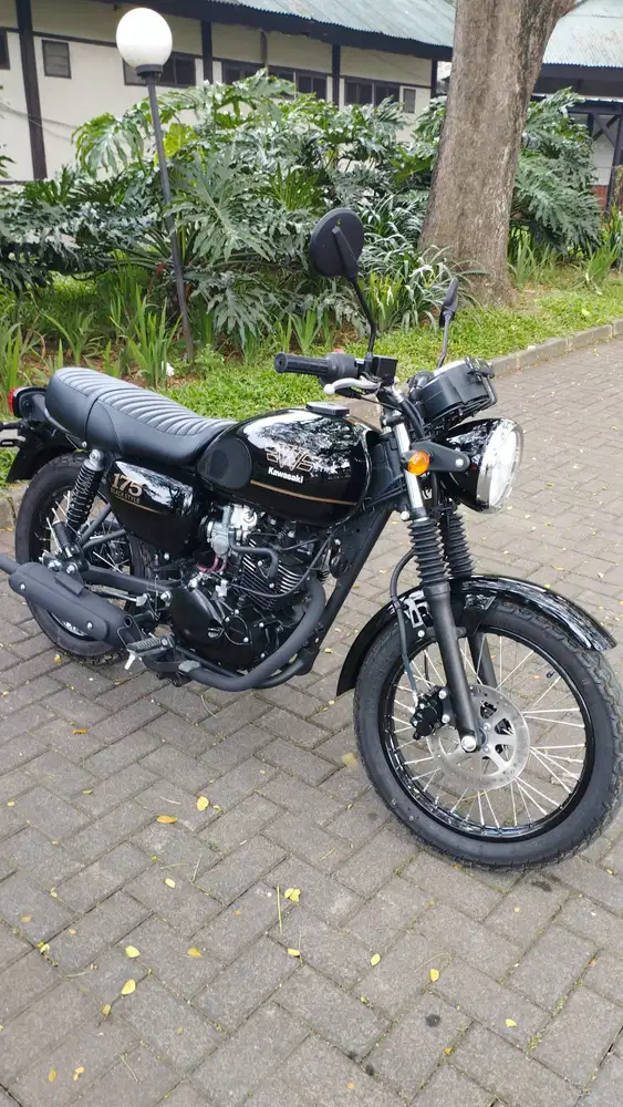 Di Jual Motor Kawasaki W175 Tahun 2023 Pamakaian Jarang KM Rendah