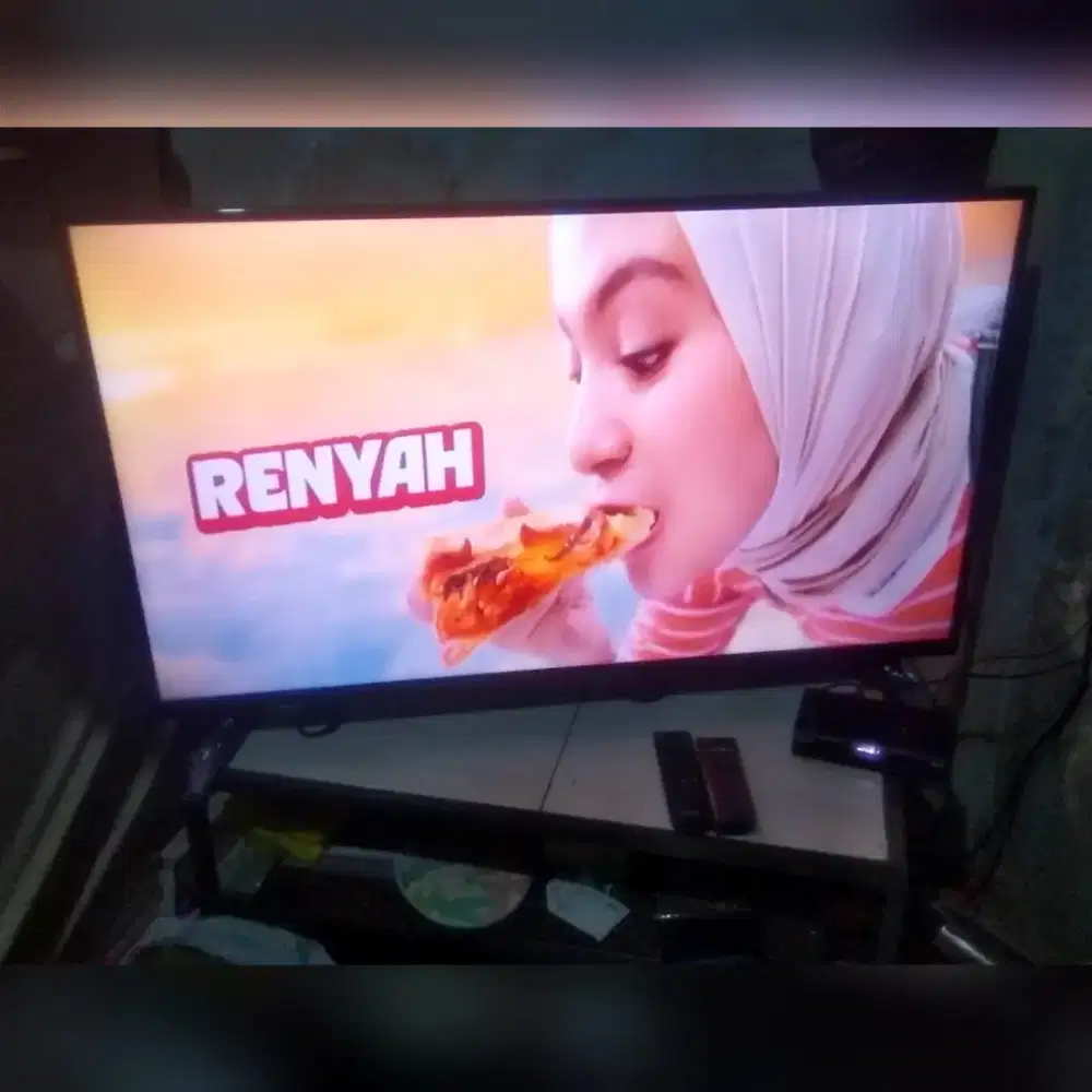 Led TV 43 inch Normal Fungsi Gress Kelengkapan STB dan 2 Remote
