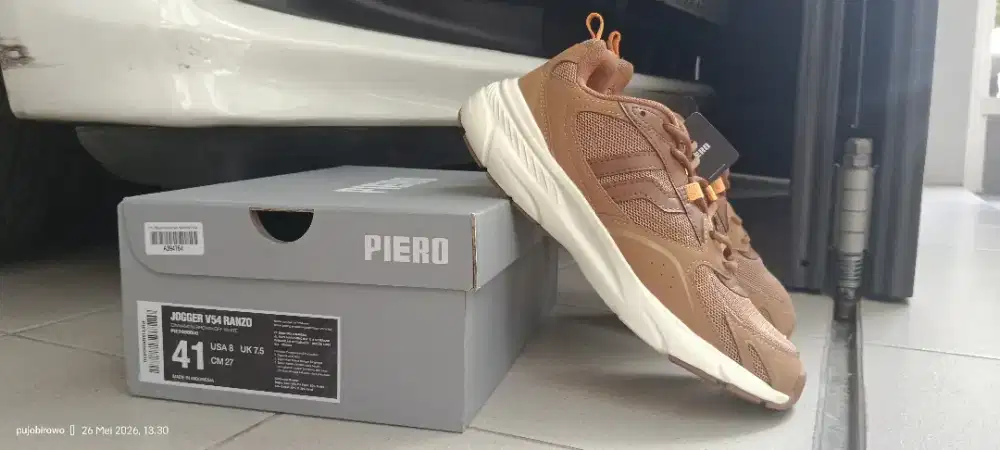 Sepatu sneakers Piero jogger v54 ranzo