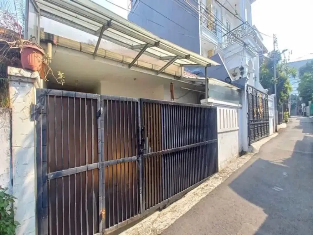 Dijual Rumah Tebet Barat Siap Huni Lokasi Strategis Nyaman Jalan 1 Mobil