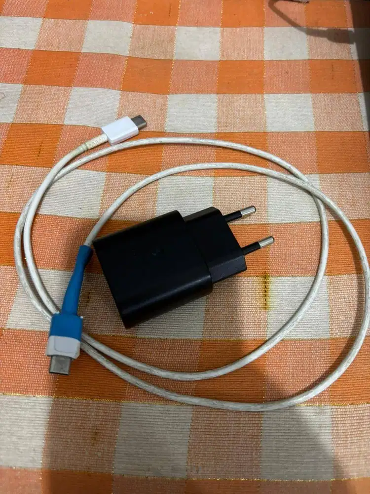Charger dan kabel Samsung 25 Watt