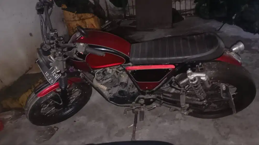 Yamaha Scorpio Custom 225 cc