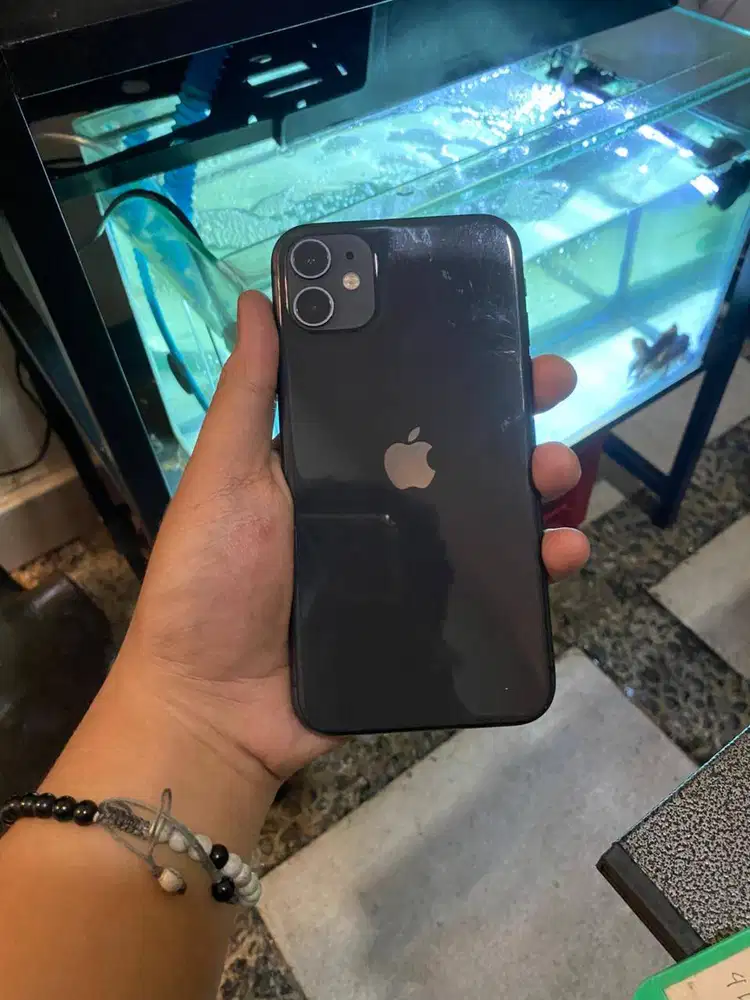 IPHONE 11 64GB Hitam (ALL OPERATOR)
