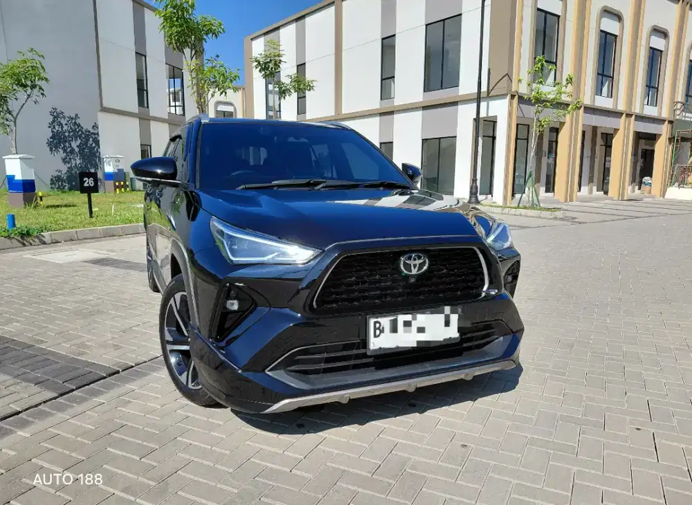 (Km 17rb)TOYOTA YARIS CROSS S GR HYBRID TAHUN 2024