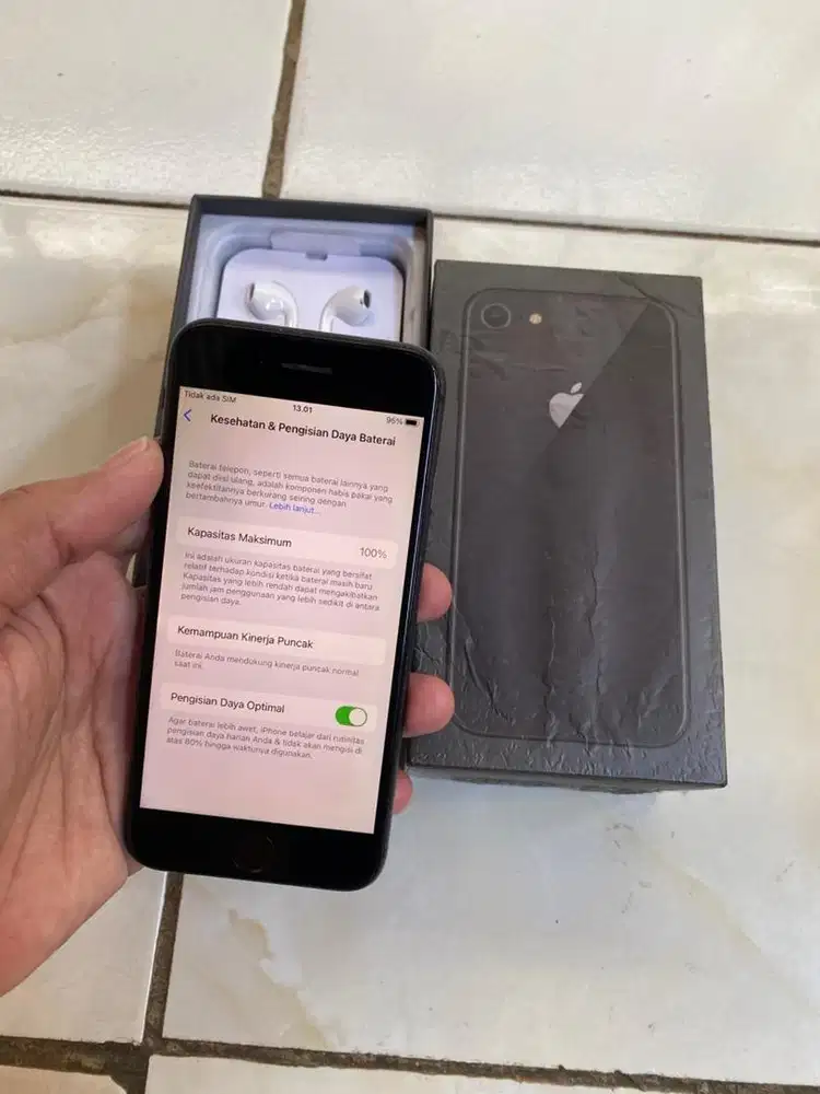 iphone 8 64GB fullset normal nominus