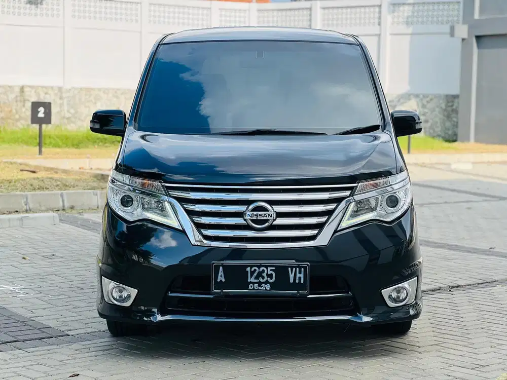 Nissan Serena 2.0 HWS AT Bensin 2016 Hitam Km80rb Record Pajak 05/27