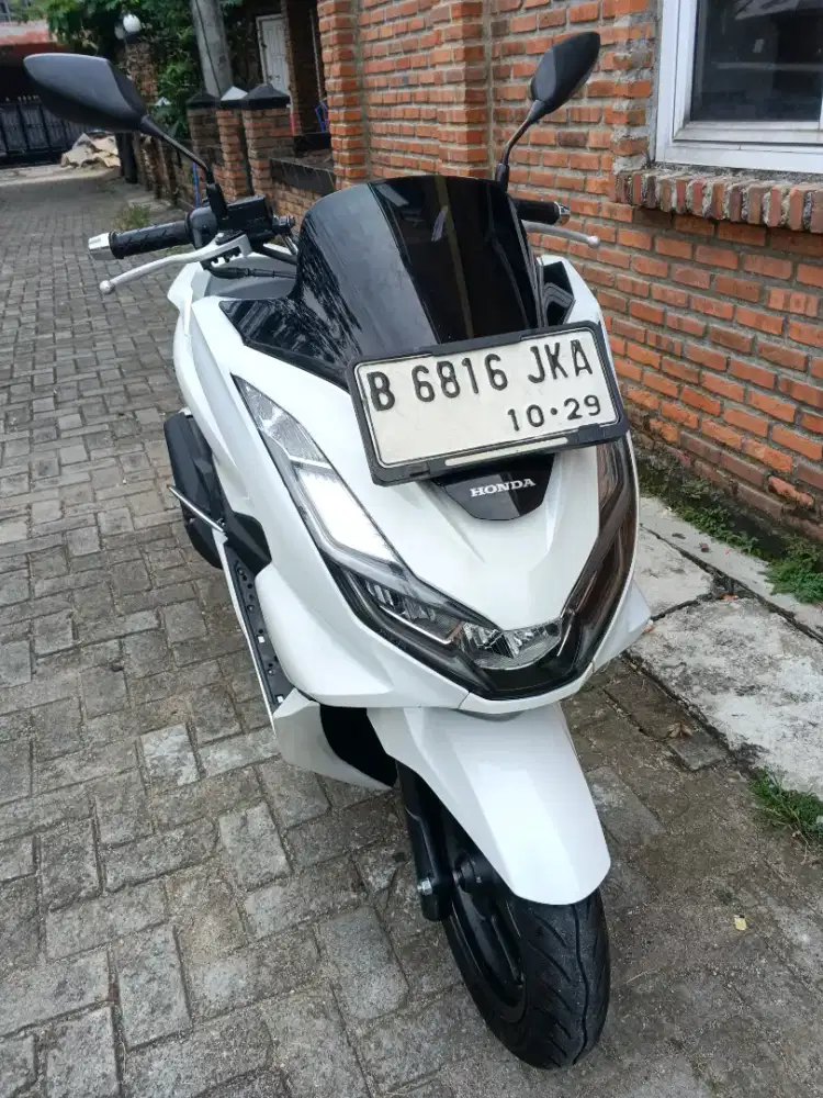 Honda PCX CBS 160 2024 Km6Rb Mulus Pajak On Panjang
