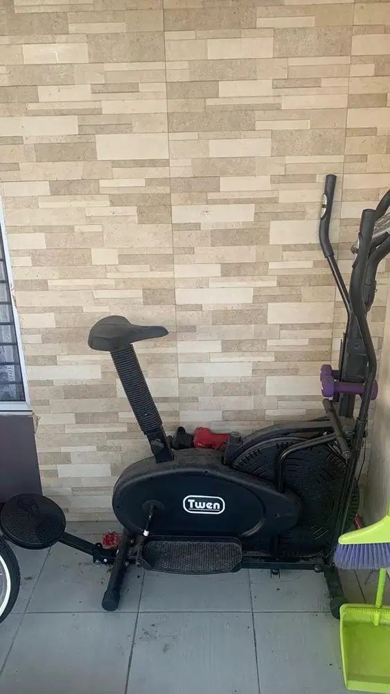 Sepeda Statis/Fitnes Merk Twen