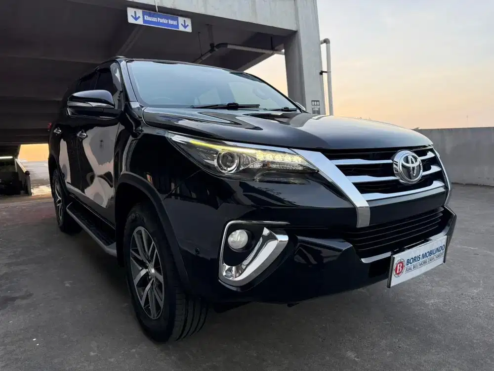 Toyota Fortuner VRZ 2017 HITAM 2018 Diesel AT TRD 4x4 2019 4x2 CR V