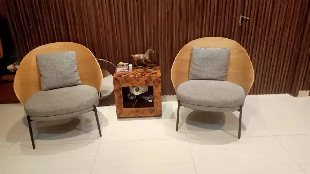 Informa kursi lounge