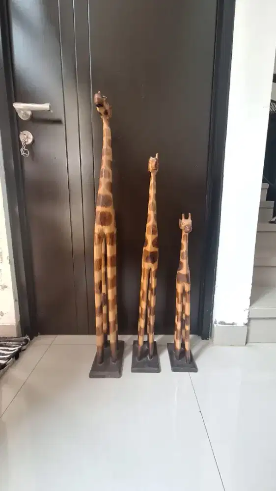 Pajangan Etnik Jerapah dari Bali