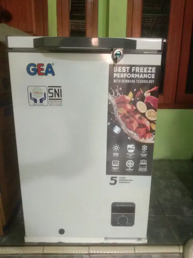 Jual Cepat Freezer / Lemari Es