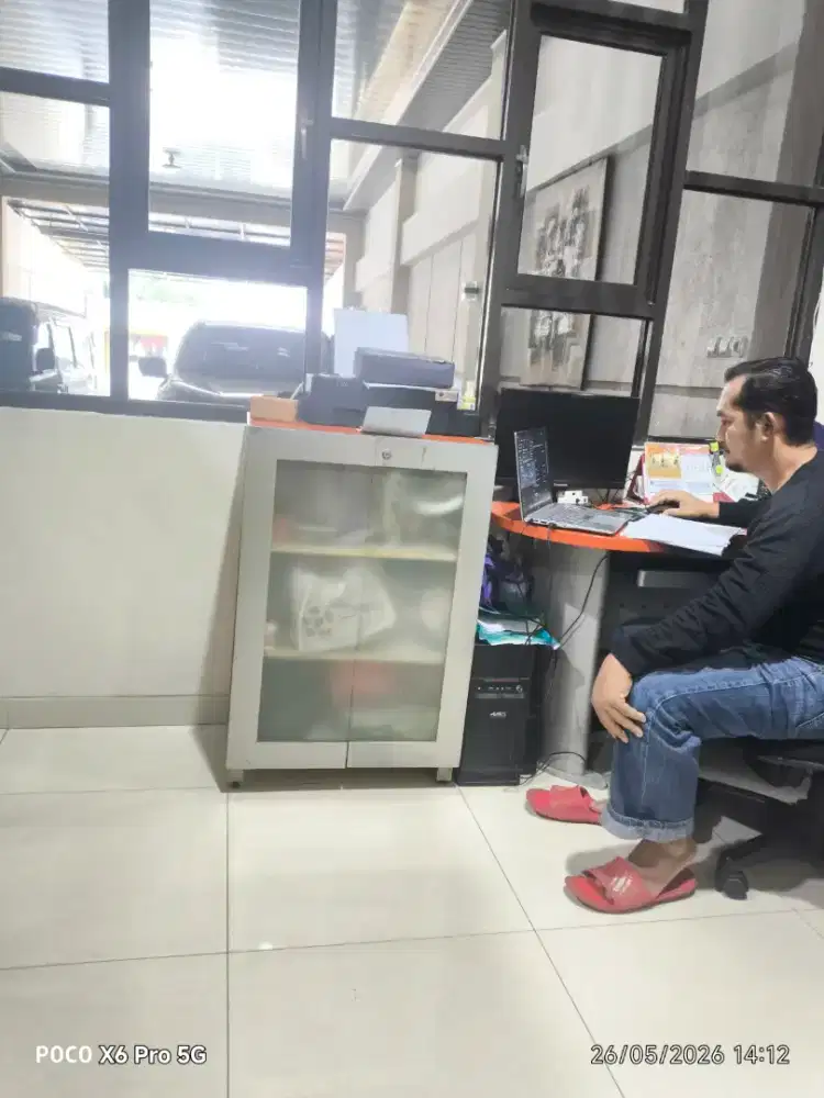 Di butuhkan staff administrasi u bagian keuangan