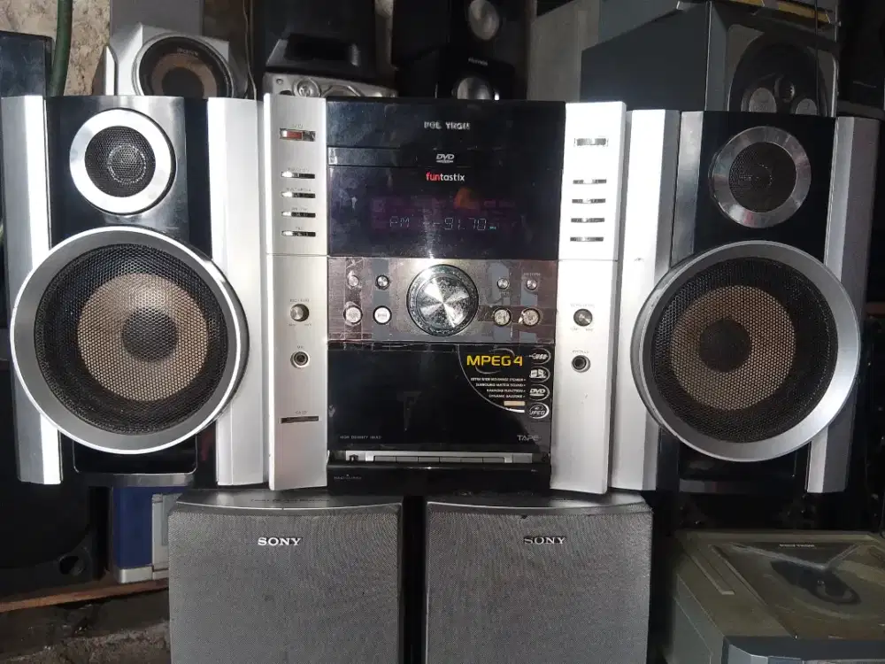 Full set Polytron Hi-fi, full ori, box utuh, radio & Aux ok