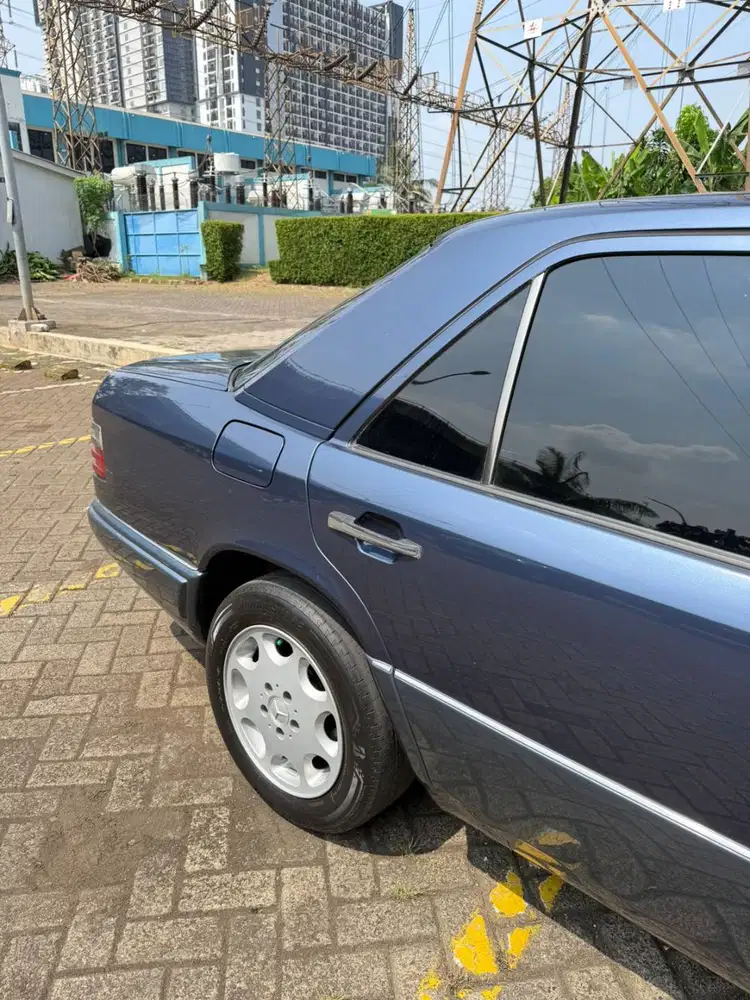 Mercedes-Benz e320 sportline matic 1994