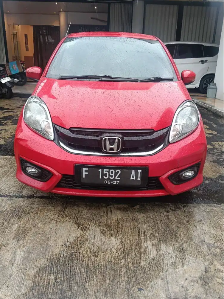 HONDA BRIO 2017 WARNA MERAH BEKAS