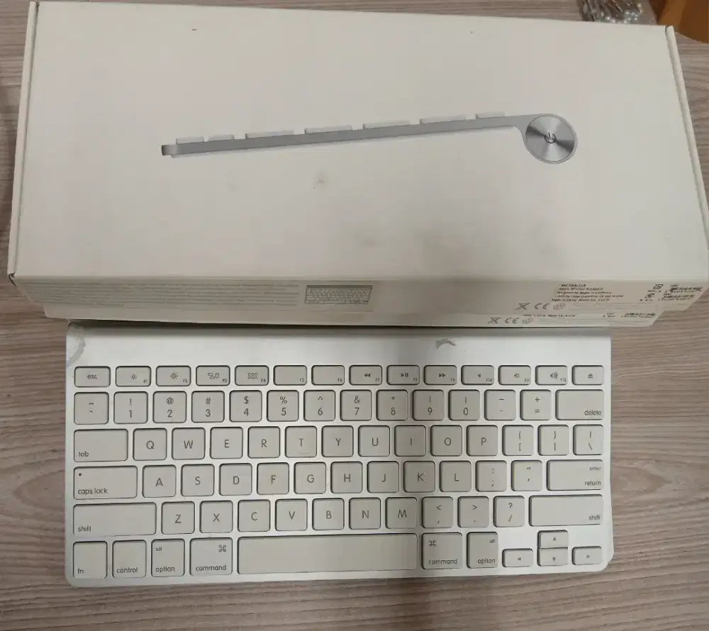 Apple Wireless Keyboard A1314 – JUAL KONDISI RUSAK/MATI
