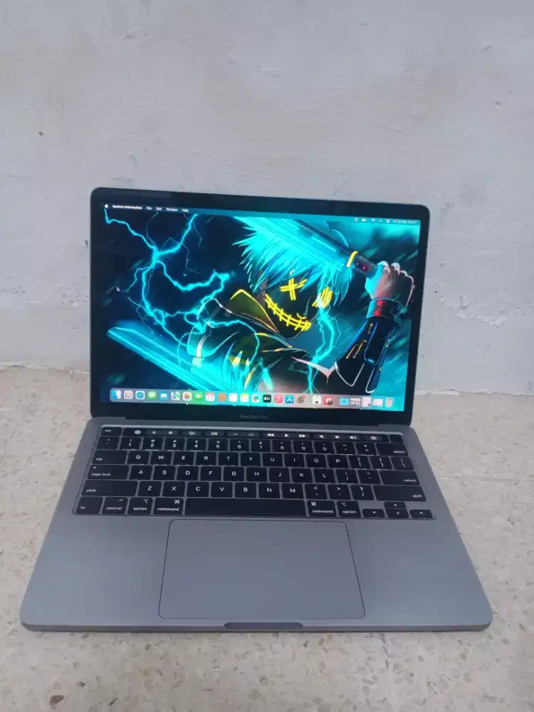 MacBook Pro Retina 13in 2020 Touchbar core i5 ram 8 SSD 256