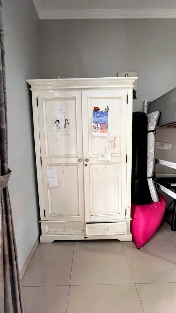 Lemari Pakaian Putih IKEA (BEKAS)