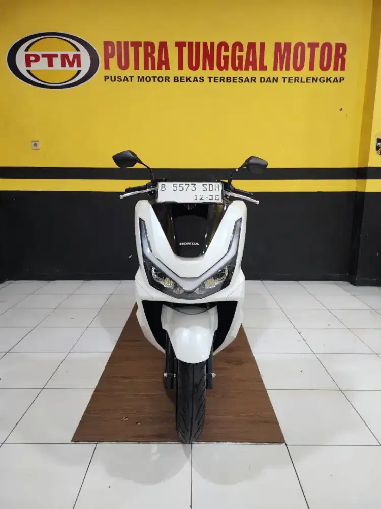 JUAL MURAH HONDA PCX 160 ABS 2025 WARNA PUTIH
