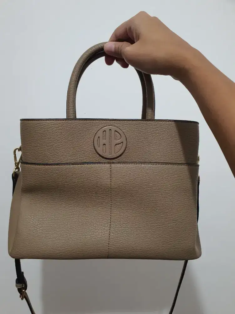 Tas Hush Puppies