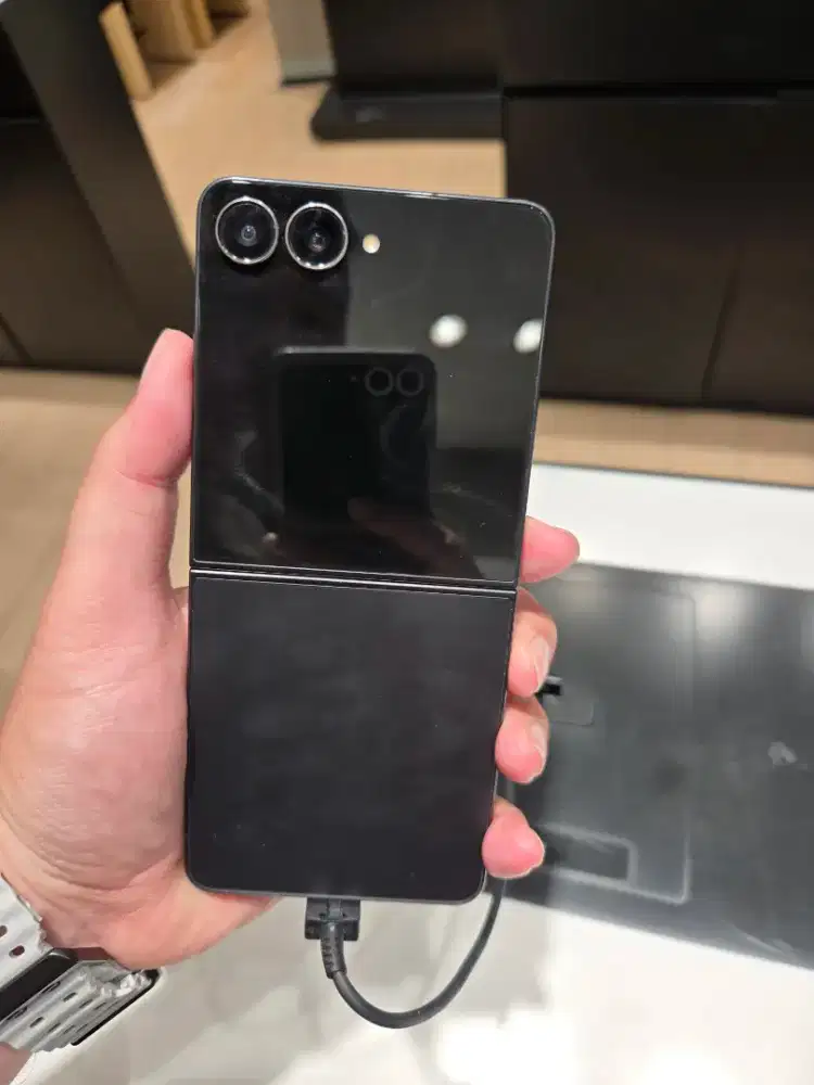Samsung Z Flip 7 12/512GB