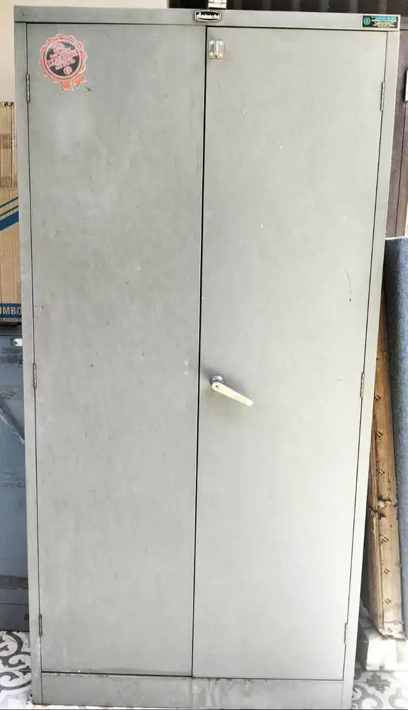 Lemari Arsip Pintu Besi 2 Pintu