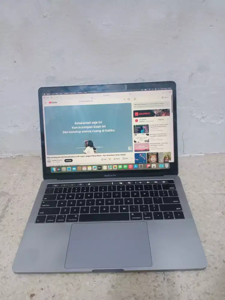 MacBook Pro Retina 13in 2019 TouchBar core i5 ram 8 SSD 256gb