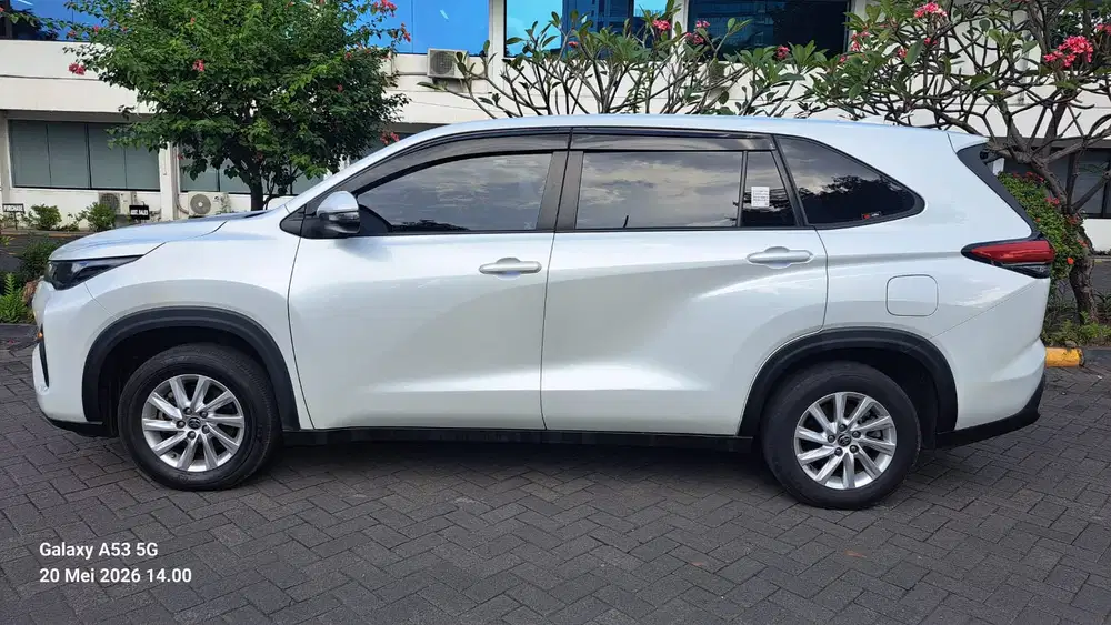 Toyota Kijang Innova 2023 Bensin