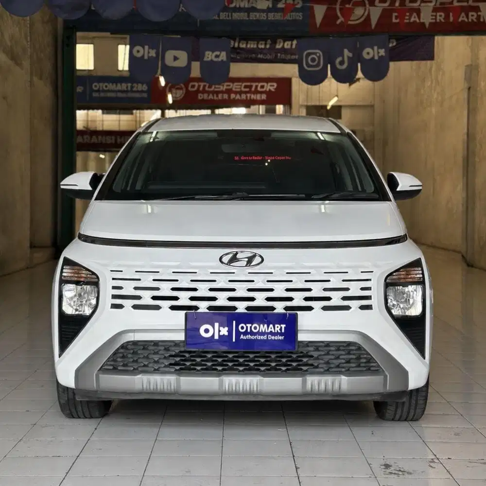 HYUNDAI 2023 STARGEZER 1.5 AT PUTIH MURAH OTOMART 286