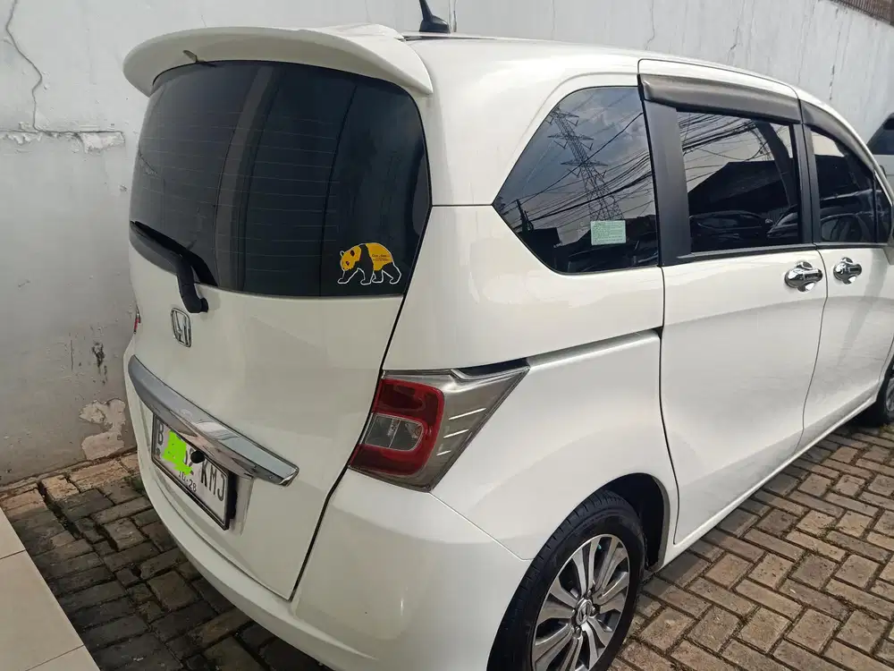 Honda Freed 2015 Bensin