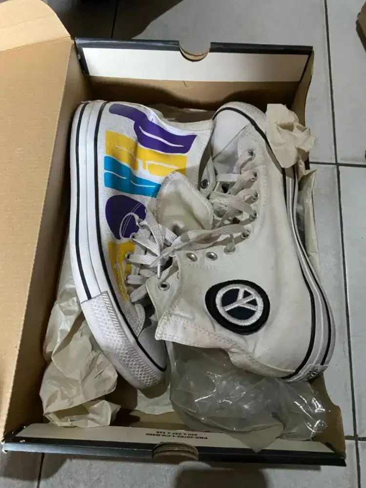 Sepatu Converse purple court white