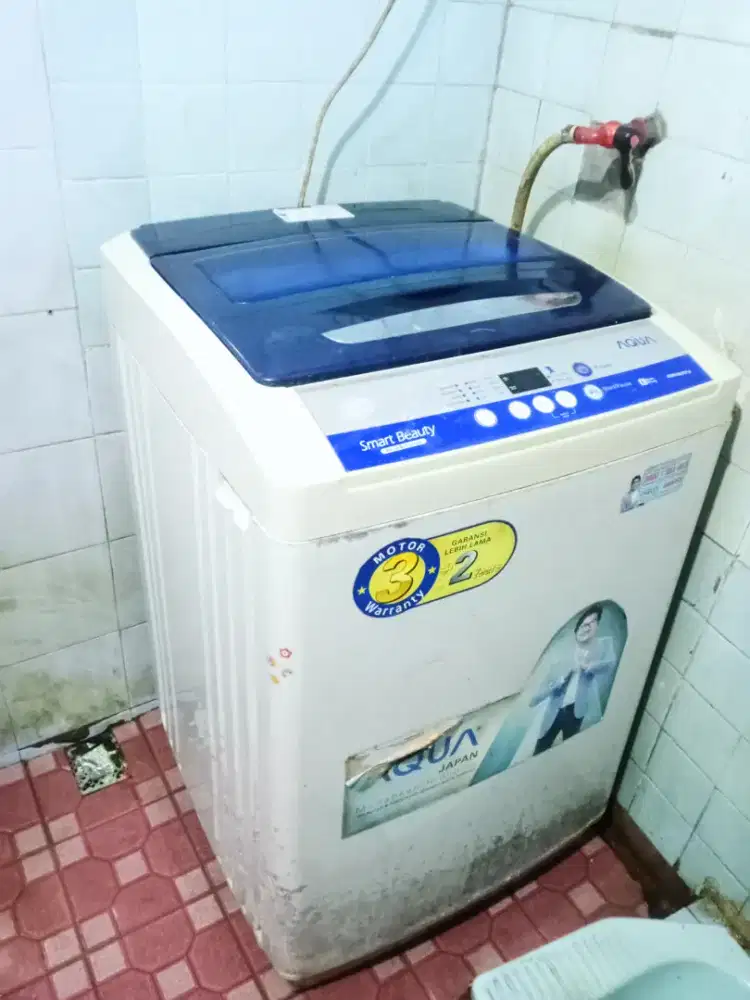 MESIN CUCI SATU TABUNG MERK AQUA TIBA TIBA MATI GA TAU KENAPA
