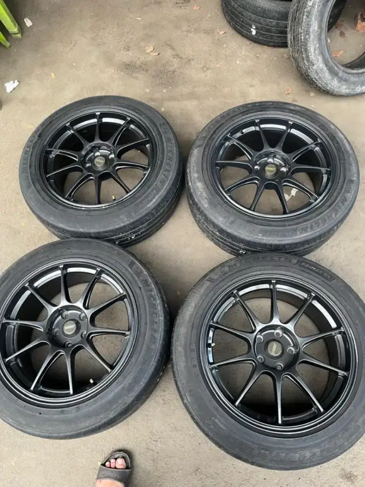Wedssport tc105x SSW thailand ring 18x8,5 5x114,3 ET 35 ban 225/55 R18