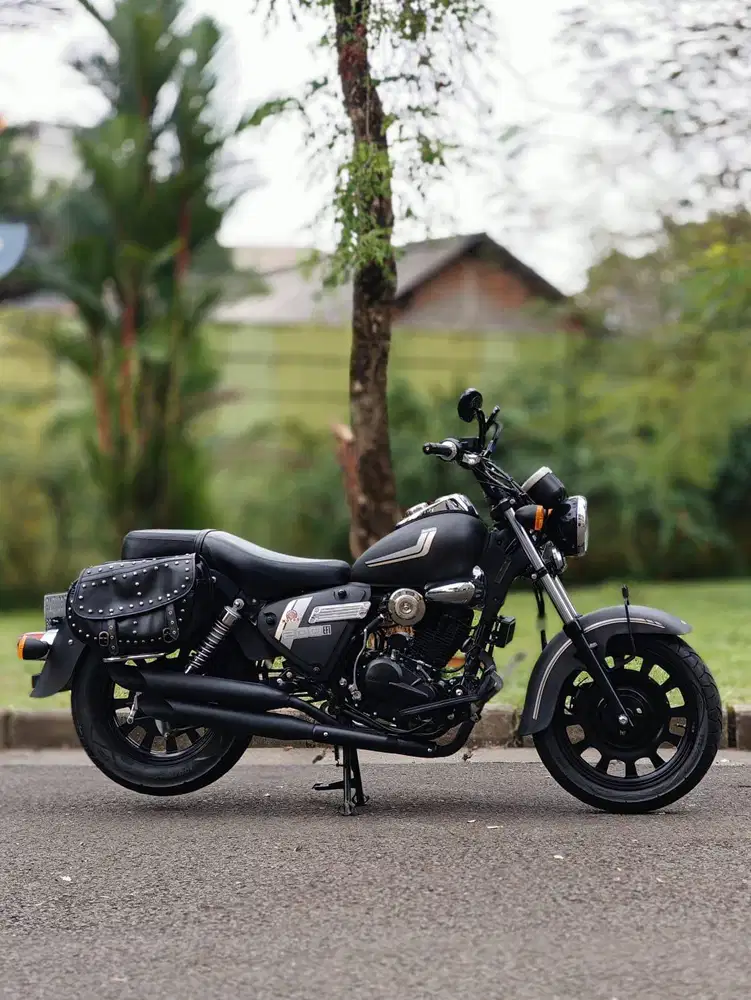 BENELLI MOTOBI 200 EFI 2023 HITAM KM 10K PAJAK ON KAYAK BARU