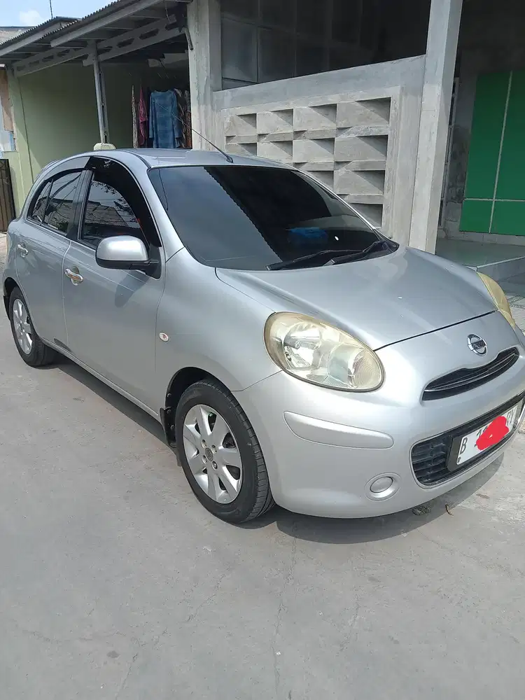 Nissan March 2013 Bensin