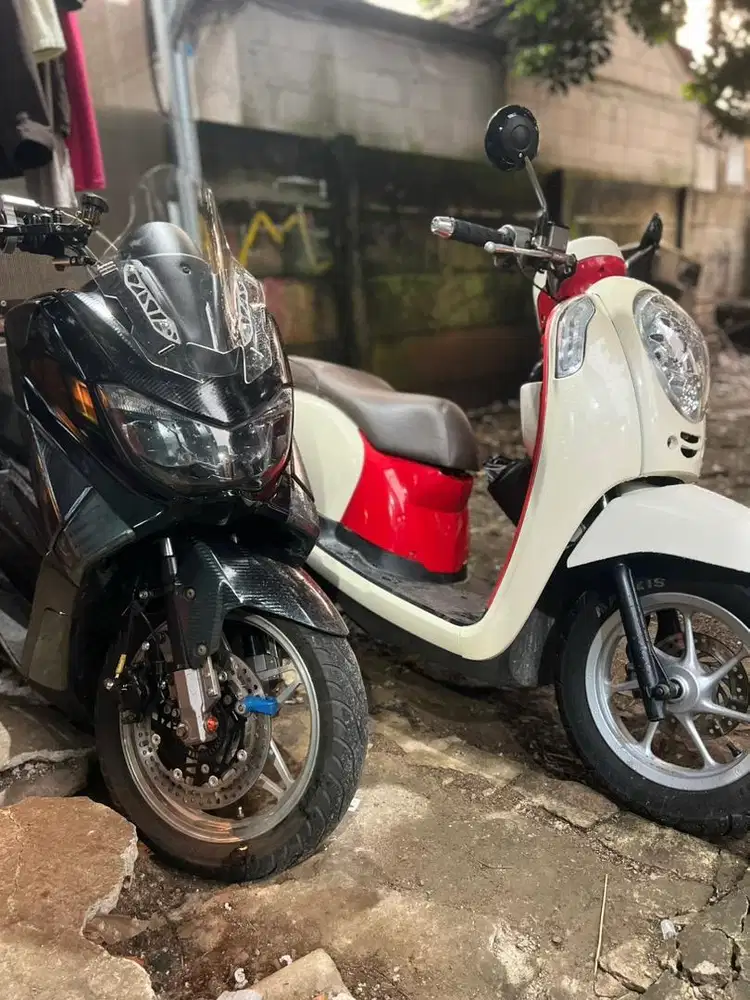 HONDA SCOOPY FI 2015