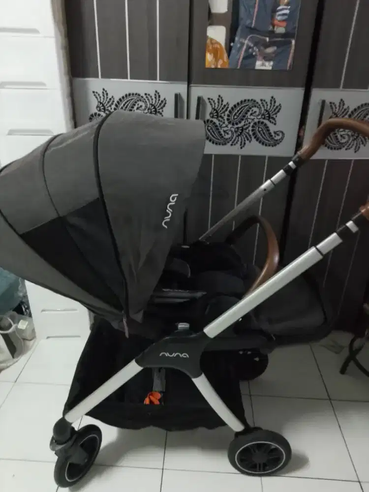 Stroller nuna triv