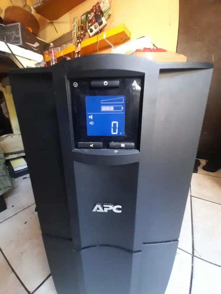 APC Smart -UPS C 3000 Seken