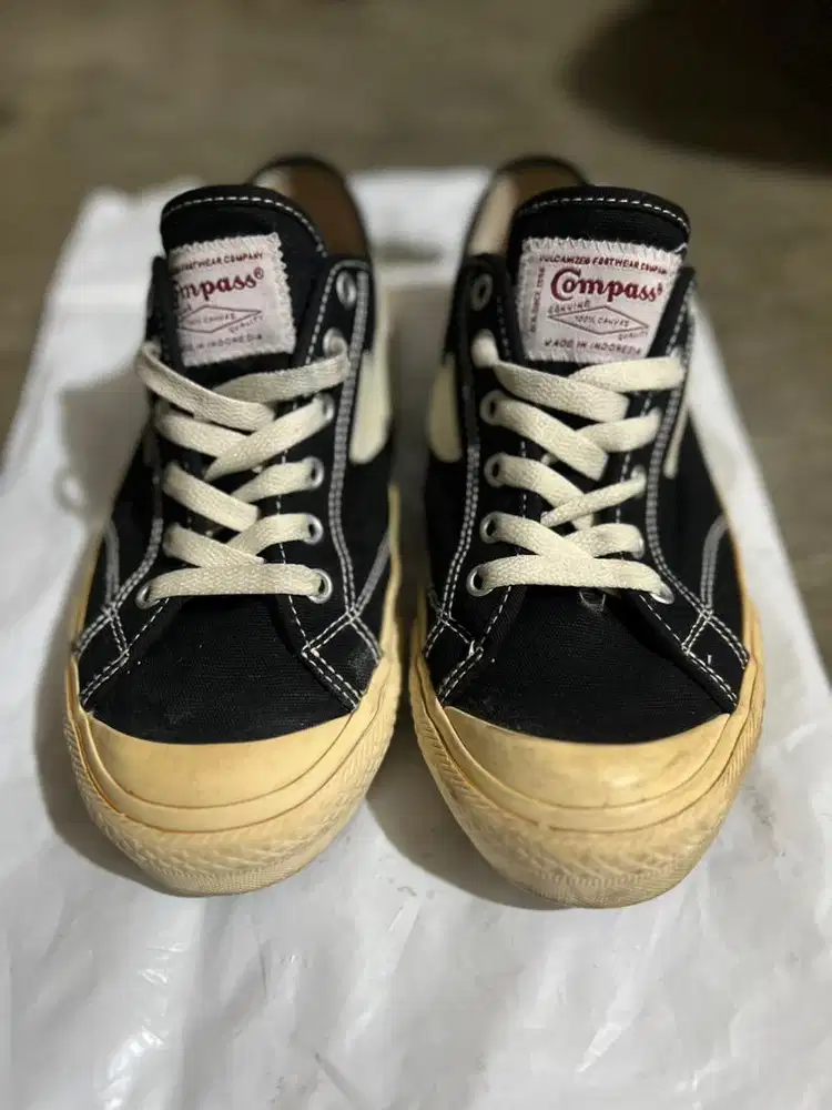 SEPATU COMPASS GAZELLE LOW
