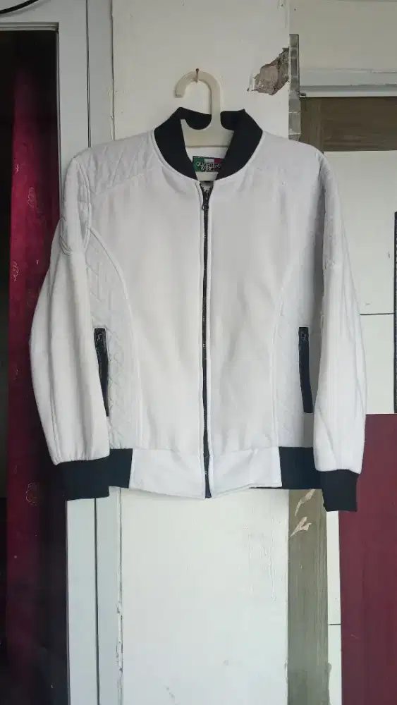 JAKET CASUAL MODEL VARSITY