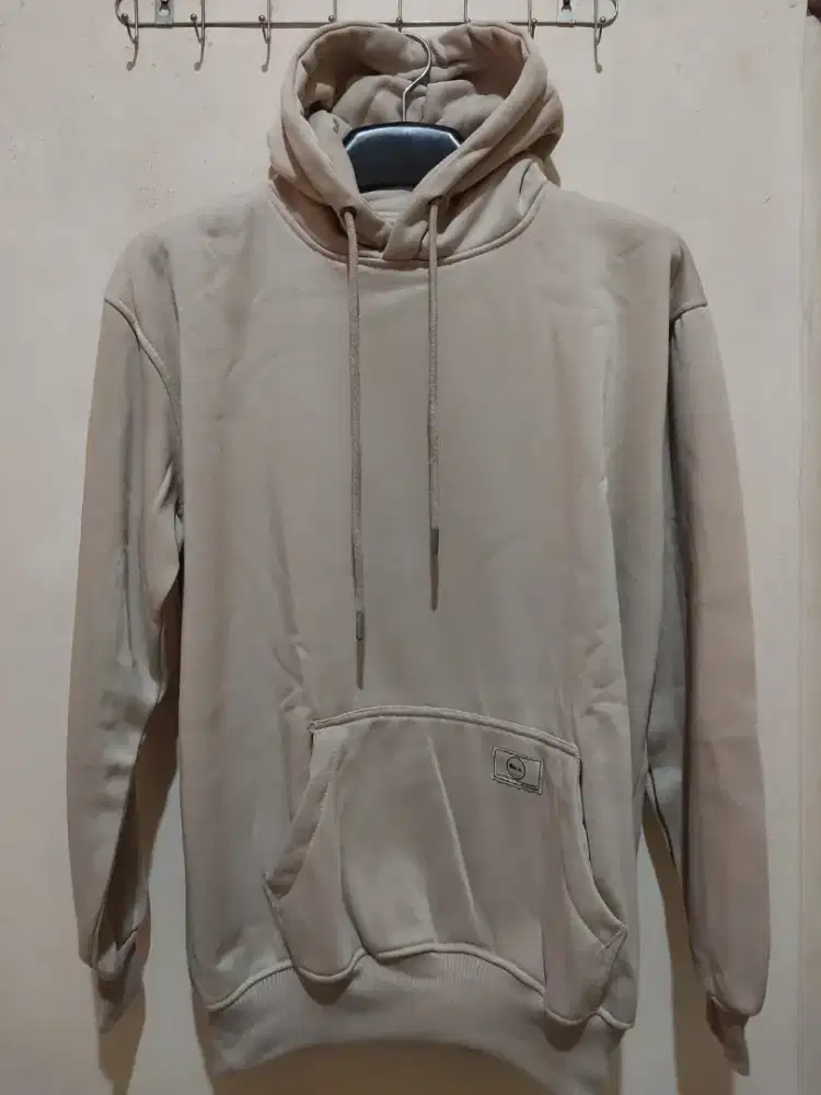 Hoodie bahan tebal size XL mulus no minus pakai cuma 1x