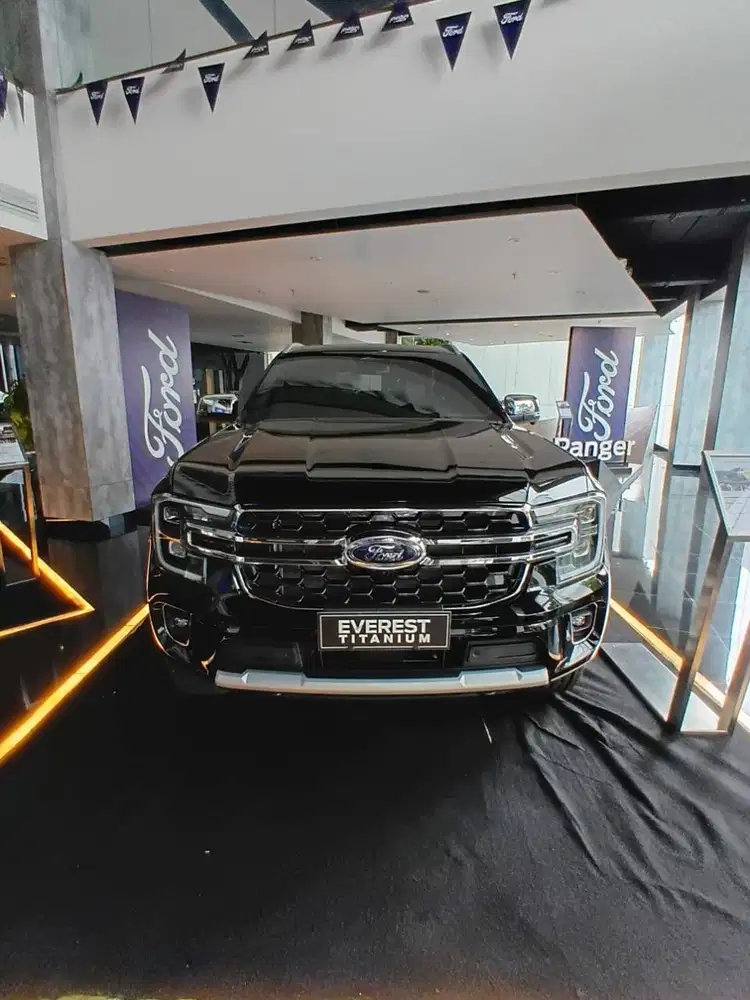 Everest Titanium 2.0L BiTurbo 4x4 Diesel AT
